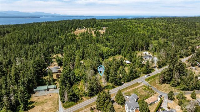 2458 North Bluff Rd, Greenbank, WA 98253