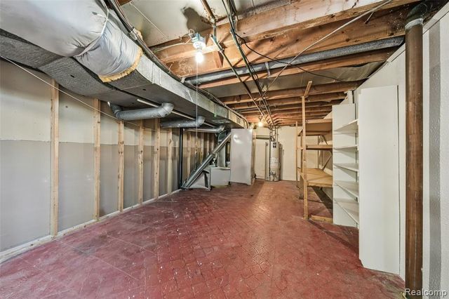 31018 Pickwick Lane, Beverly Hills, MI 48025