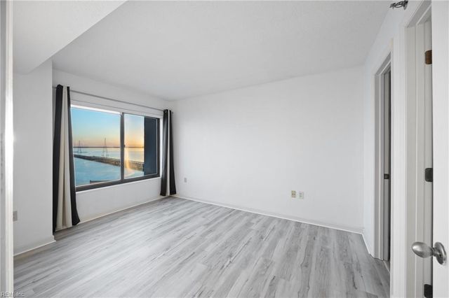 7501 River Rd Apt 14C, Newport News, VA 23607