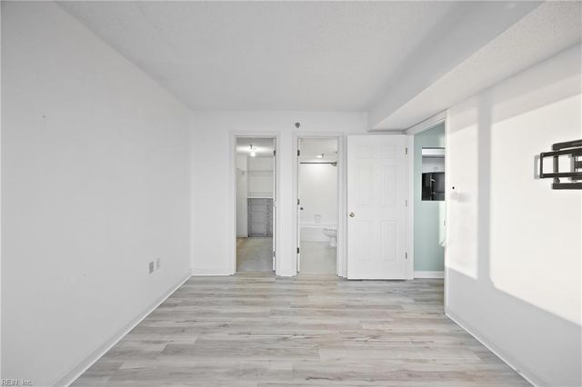 7501 River Rd Apt 14C, Newport News, VA 23607