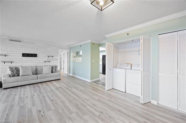 7501 River Rd Apt 14C, Newport News, VA 23607