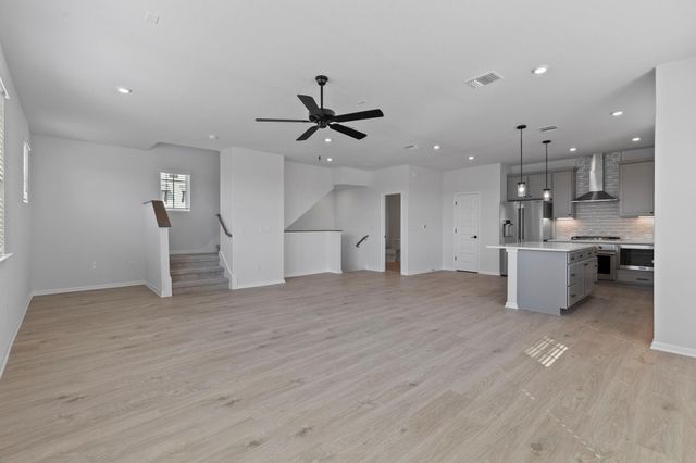 6301 Stockman DR 5, Austin, TX 78747