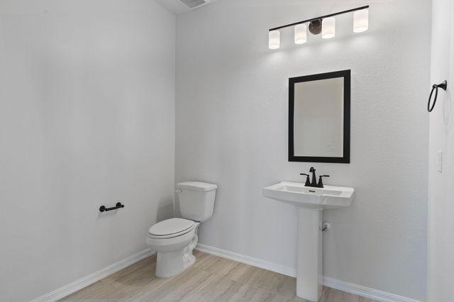 6301 Stockman DR 5, Austin, TX 78747