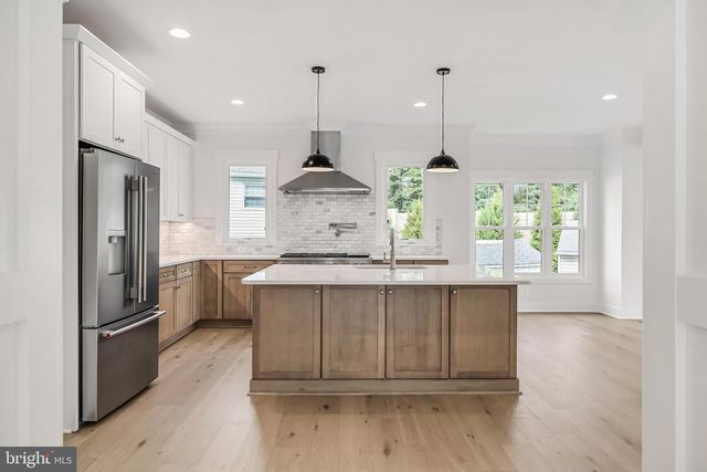 2315 GREAT FALLS ST, Falls Church, VA 22046