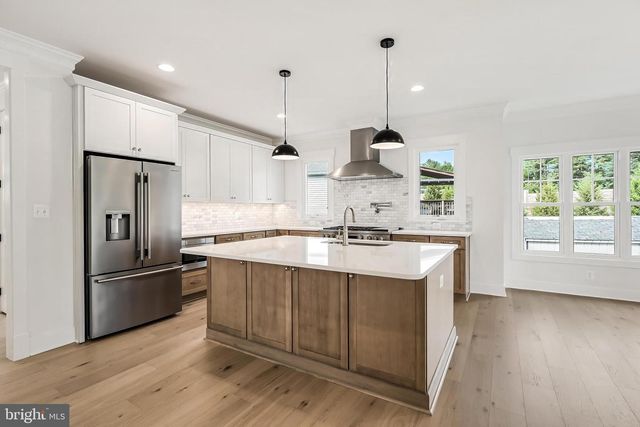 2315 GREAT FALLS ST, Falls Church, VA 22046