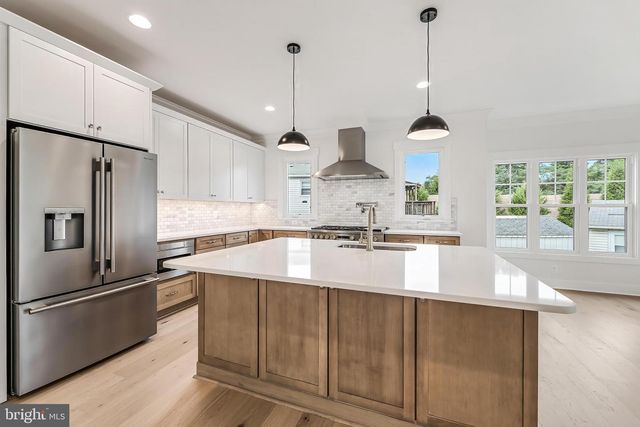 2315 GREAT FALLS ST, Falls Church, VA 22046