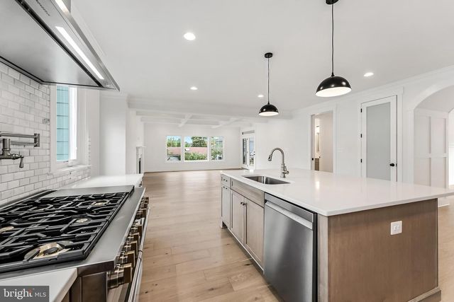 2315 GREAT FALLS ST, Falls Church, VA 22046