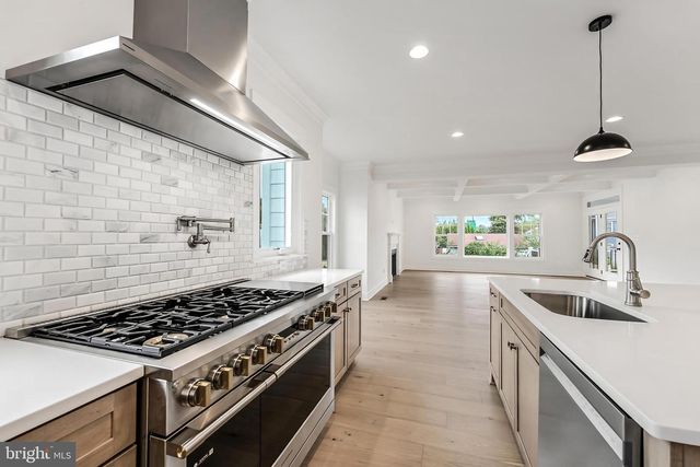 2315 GREAT FALLS ST, Falls Church, VA 22046
