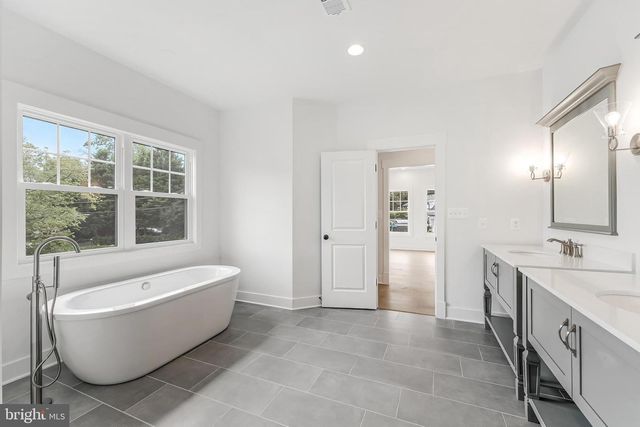 2315 GREAT FALLS ST, Falls Church, VA 22046