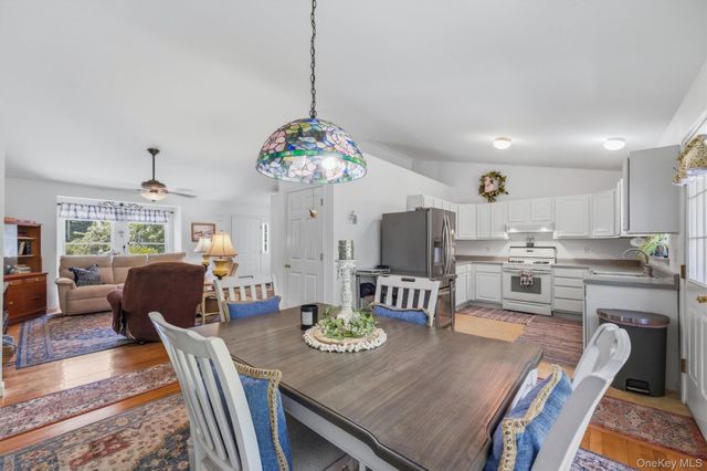 22 Rosewood Lane, Wurtsboro, NY 12790