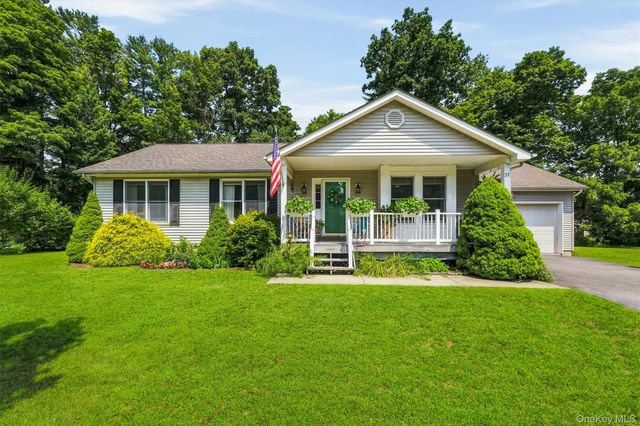 22 Rosewood Lane, Wurtsboro, NY 12790