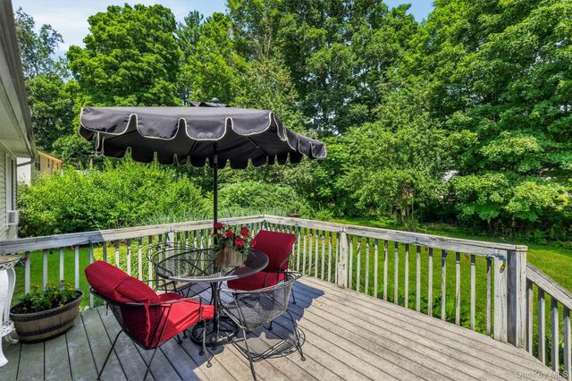 22 Rosewood Lane, Wurtsboro, NY 12790