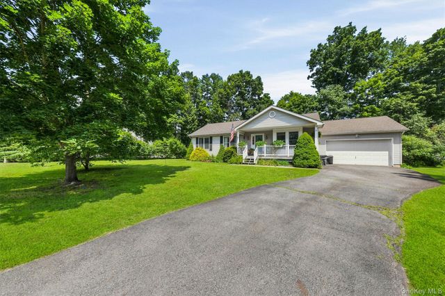 22 Rosewood Lane, Wurtsboro, NY 12790