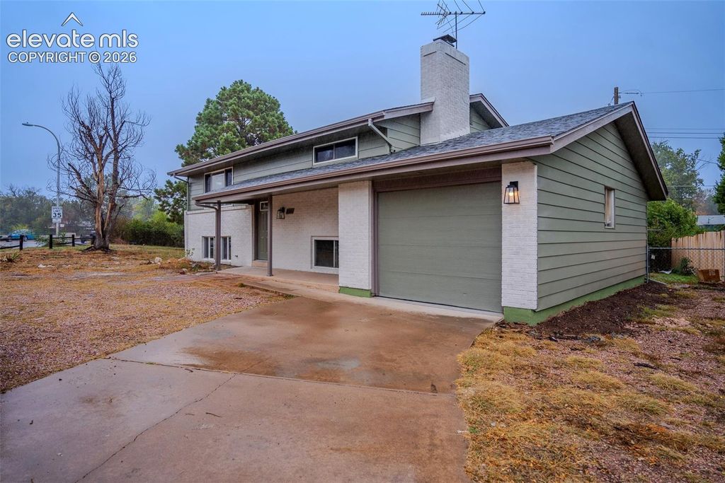 1301 N Murray Boulevard, Colorado Springs, CO 80915 — exterior