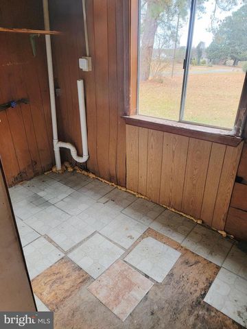 68 BOYCE CIR, Montross, VA 22520