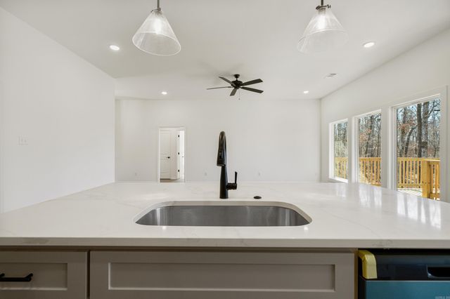 307 Diamondhead Drive, Hot Springs, AR 71913