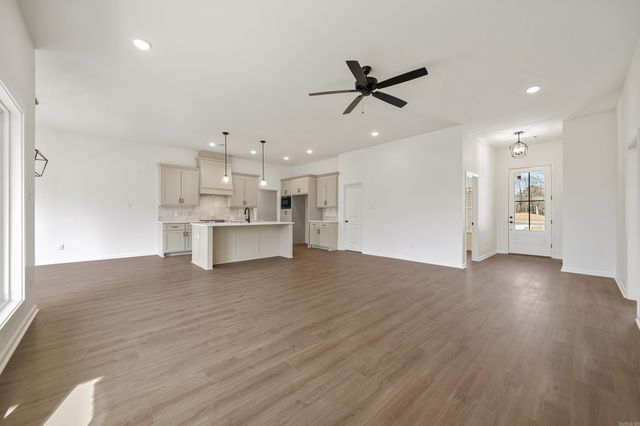 307 Diamondhead Drive, Hot Springs, AR 71913