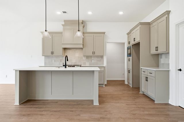 307 Diamondhead Drive, Hot Springs, AR 71913