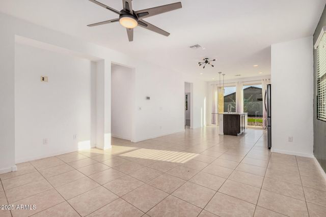 399 W PELIPA Drive, San Tan Valley, AZ 85140