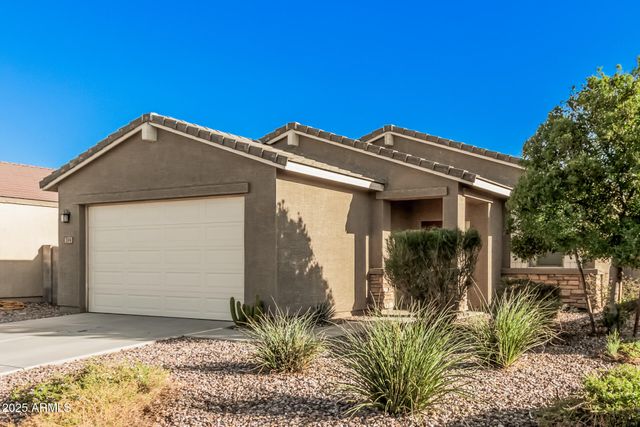 399 W PELIPA Drive, San Tan Valley, AZ 85140