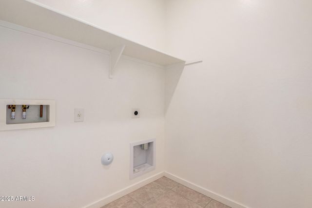 399 W PELIPA Drive, San Tan Valley, AZ 85140