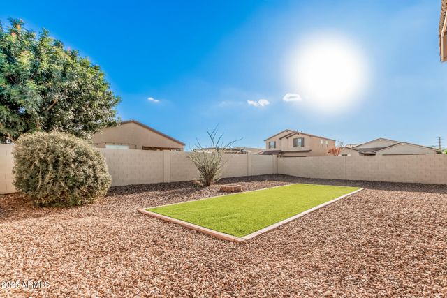 399 W PELIPA Drive, San Tan Valley, AZ 85140