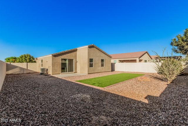 399 W PELIPA Drive, San Tan Valley, AZ 85140