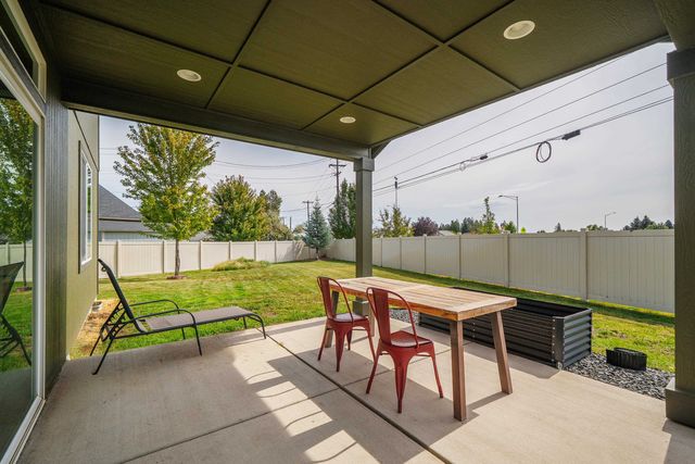 700 Quail Dr, Cheney, WA 99004