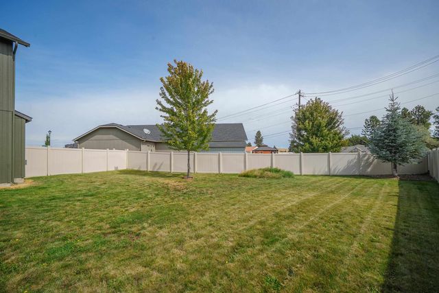 700 Quail Dr, Cheney, WA 99004