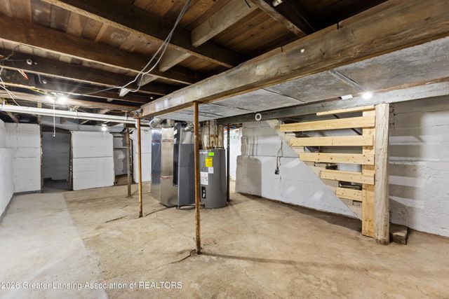 607 Shepard Street, Lansing, MI 48912