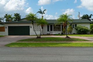 5541 SW 7th Street, Plantation, FL 33317