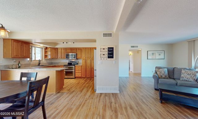 35 W Paseo Dulce, Green Valley, AZ 85614