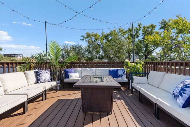 823 W WOLFRAM Street 3E, Chicago, IL 60657