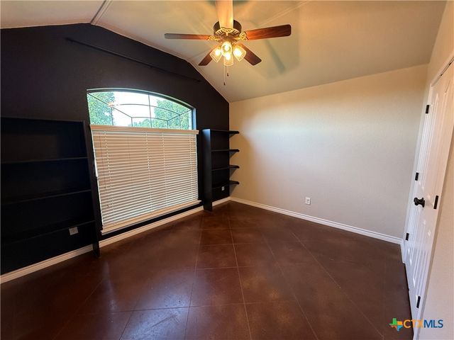 2039 Rustling Oaks Drive, Harker Heights, TX 76548