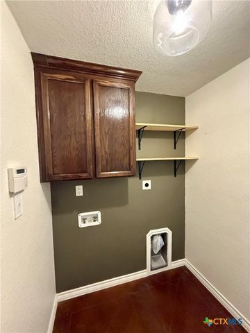 2039 Rustling Oaks Drive, Harker Heights, TX 76548