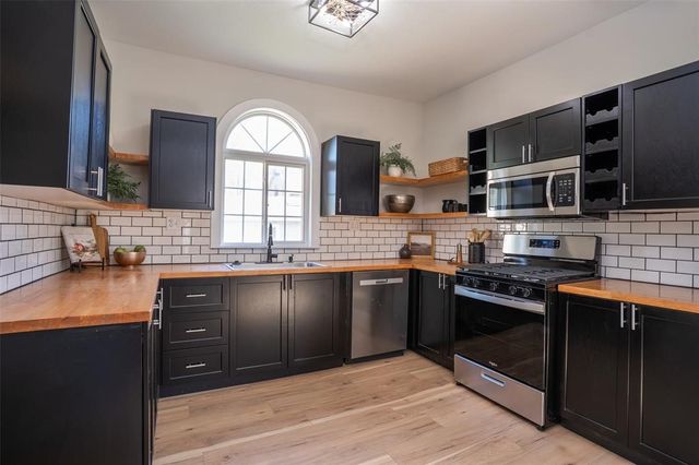 1141 Euclid Avenue, Des Moines, IA 50313