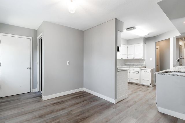 1411 N Community Dr, Derby, KS 67037