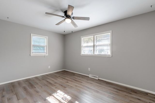 1411 N Community Dr, Derby, KS 67037