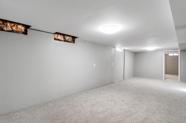 1411 N Community Dr, Derby, KS 67037