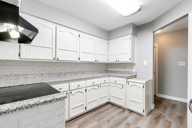 1411 N Community Dr, Derby, KS 67037