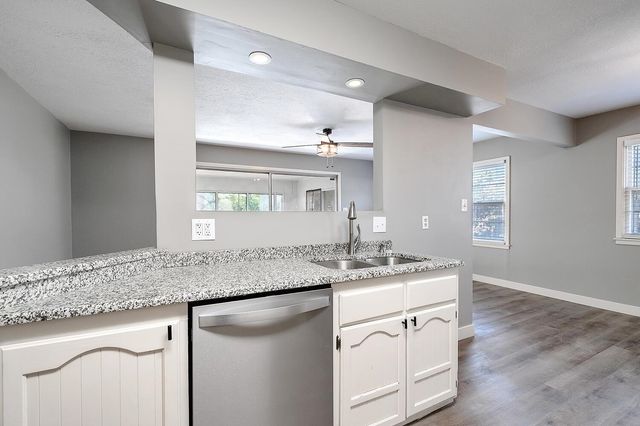 1411 N Community Dr, Derby, KS 67037