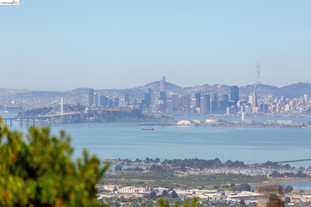 515 Cragmont Ave, Berkeley, CA 94708