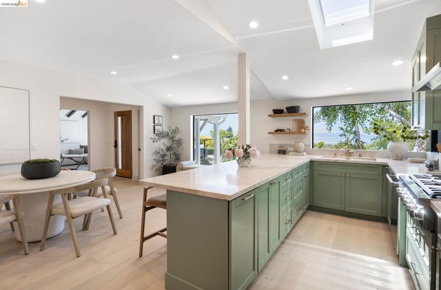 515 Cragmont Ave, Berkeley, CA 94708