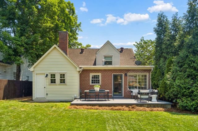 2602 W Linden Ave, Nashville, TN 37212