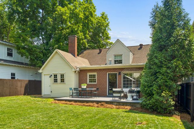 2602 W Linden Ave, Nashville, TN 37212