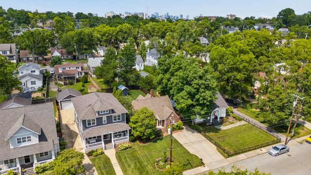 2602 W Linden Ave, Nashville, TN 37212