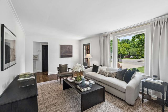2602 W Linden Ave, Nashville, TN 37212