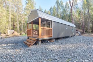 101 Three Mill Road, Selma, OR 97538