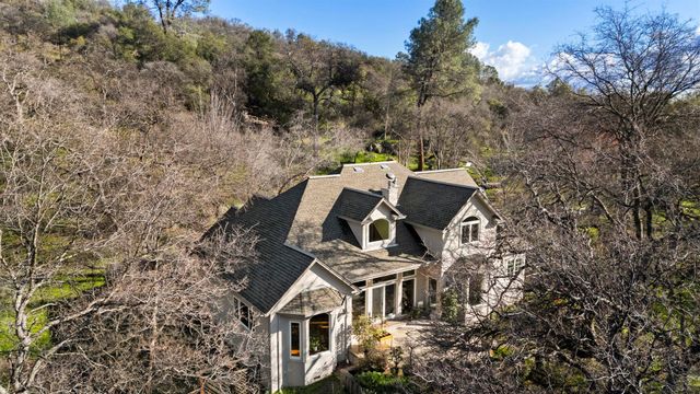 18558 Olov Rd, Sonora, CA 95370