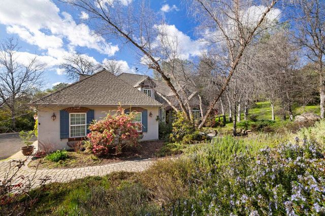 18558 Olov Rd, Sonora, CA 95370